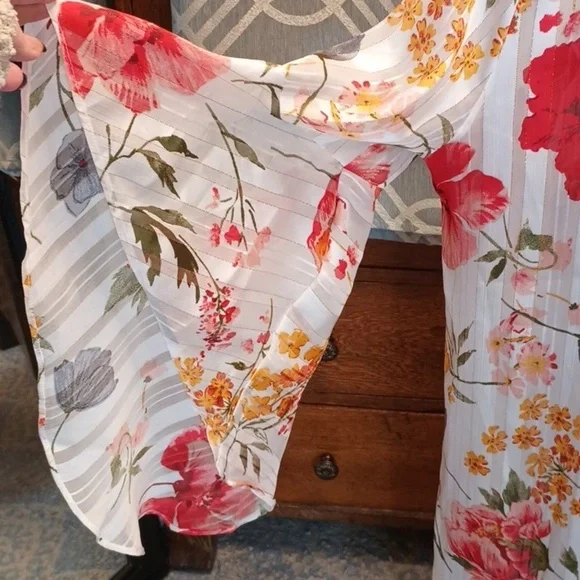 P-10 satin-like metallic long duster shrug Large - Picture 2 of 8